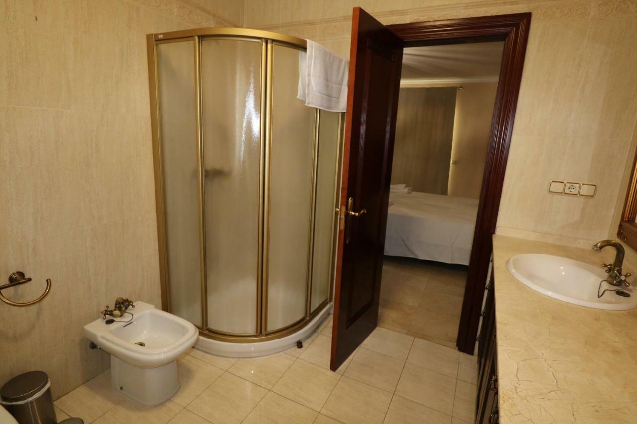 Villa De Lujo En トレモリノス エクステリア 写真